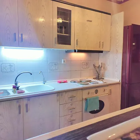 Castleview - 2br Spacious With View Appartement *