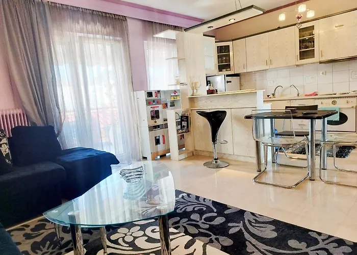Apartmán Castleview - Spacious 2br With Breathtaking Views - Balcony & Near To Center